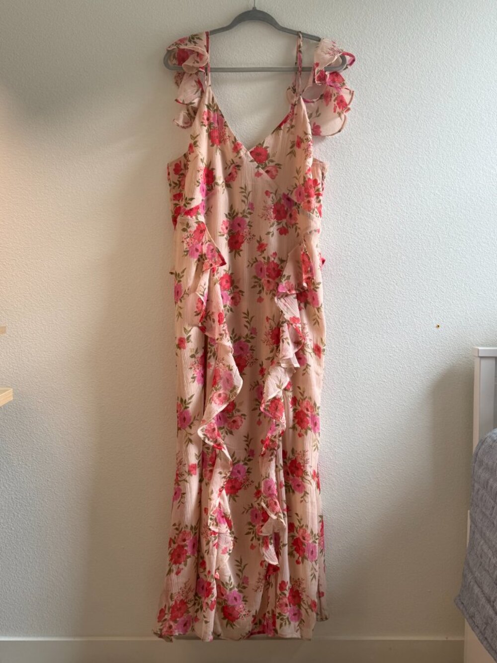 Old Navy Occasion Floral Spring Maxi Dress | Wedding Guest / Vacation Ready - Picture 3 of 4